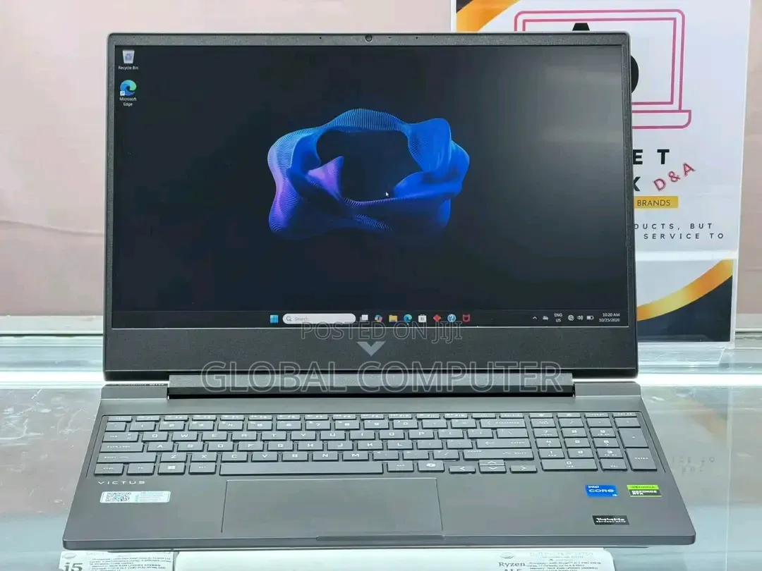New Laptop HP Victus 16 16GB Intel Core i7 SSD 1T