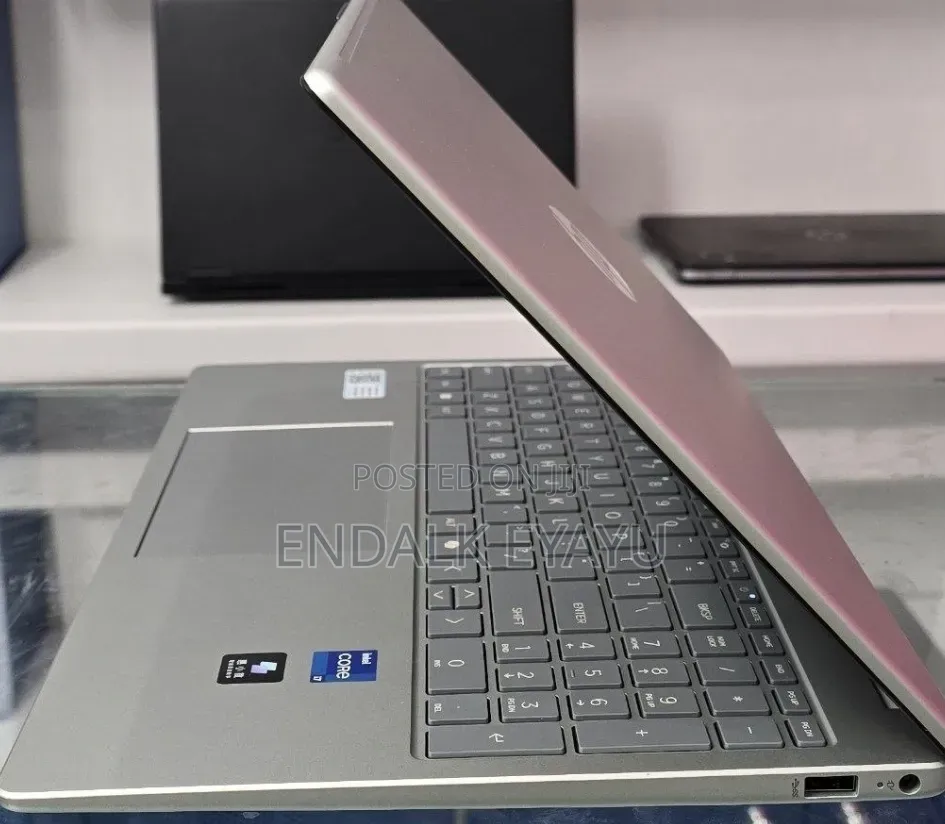 New Laptop HP Stream Notebook 16GB Intel Core i7 SSD 512GB