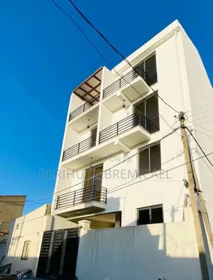 8bdrm House in አያት, Bole for sale