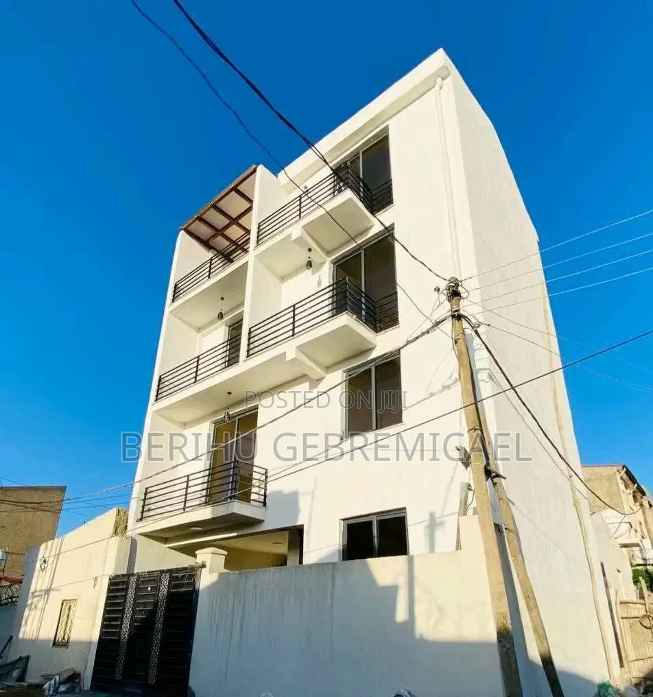 8bdrm House in አያት, Bole for sale