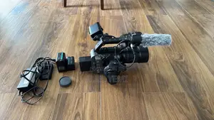 Sony FX6 (ILME-FX6) Full-Frame Cinema Camera