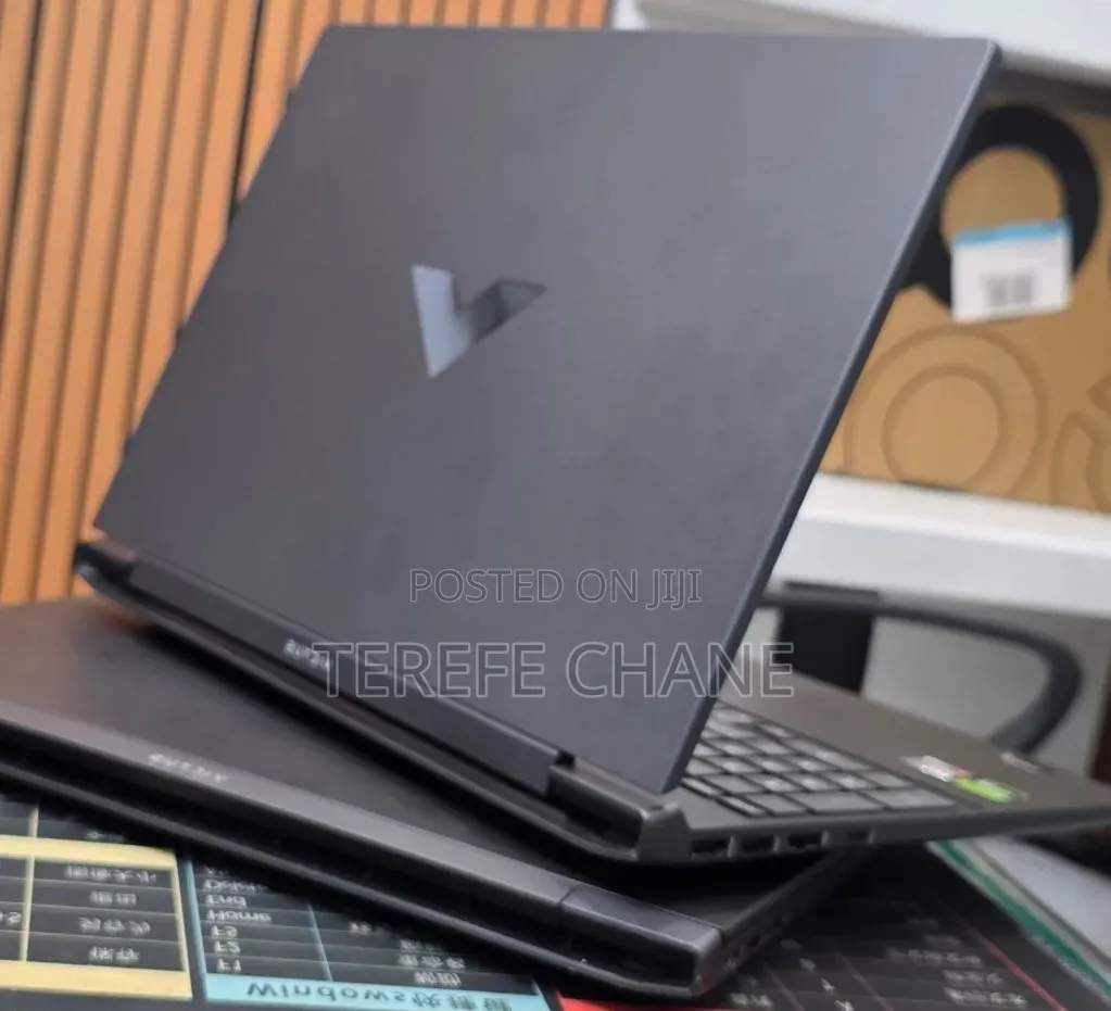 New Laptop HP Victus 16 16GB AMD Ryzen 7 SSD 512GB