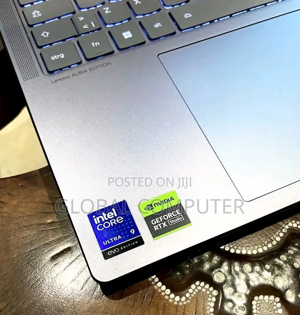 New Laptop Lenovo Yoga 9i 32GB Intel Core Ultra 7 SSD 1T