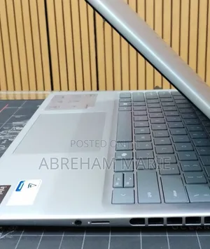 New Laptop Dell Inspiron 14 7440 16GB Intel Core Ultra 7 SSD 1T