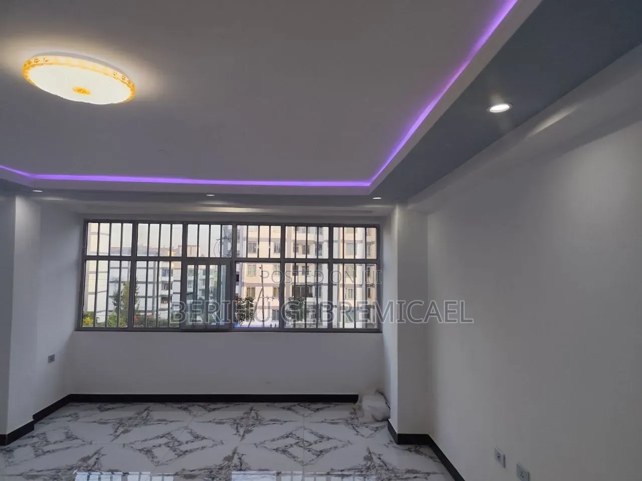 3bdrm Condo in ኮየ ፊቼ, Akaky Kaliti for sale