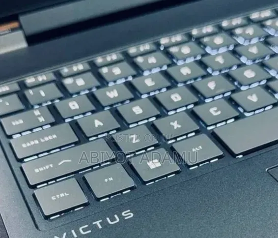 New Laptop HP Victus 15 16GB Intel Core i5 SSD 512GB