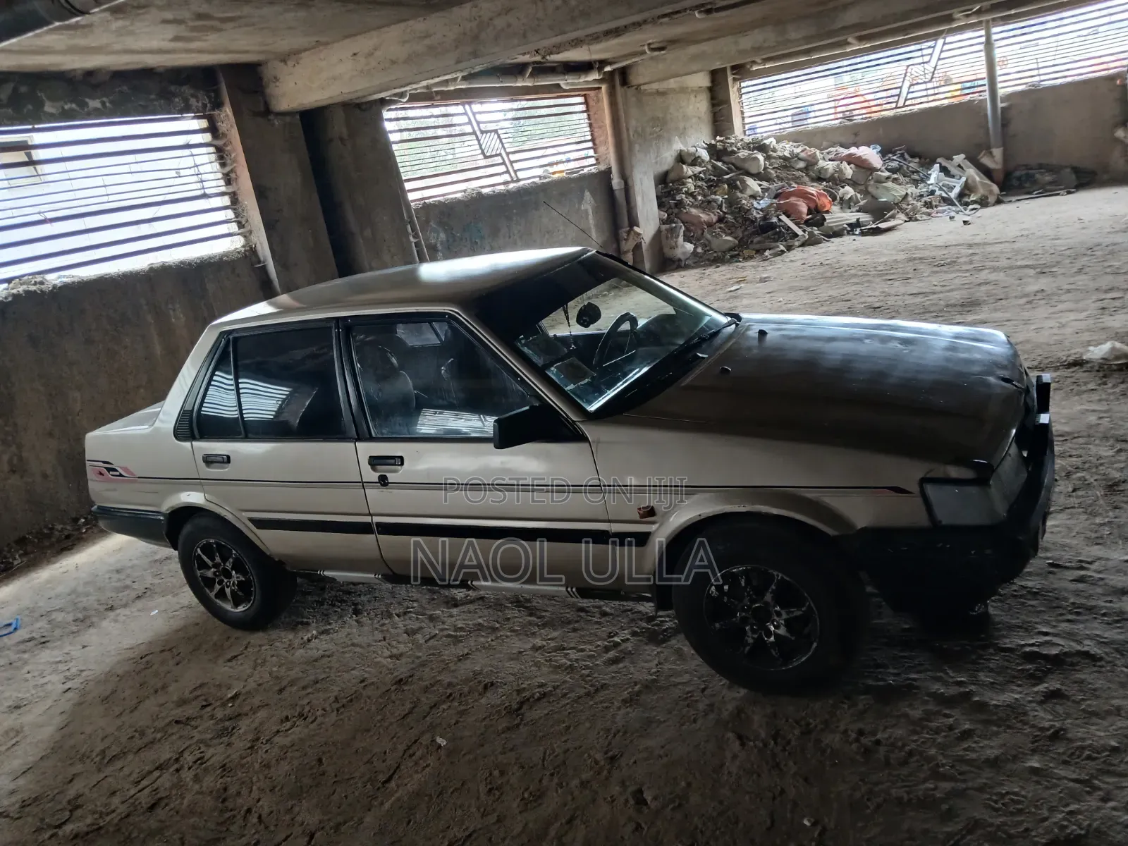 Toyota Corolla 1986 Brown