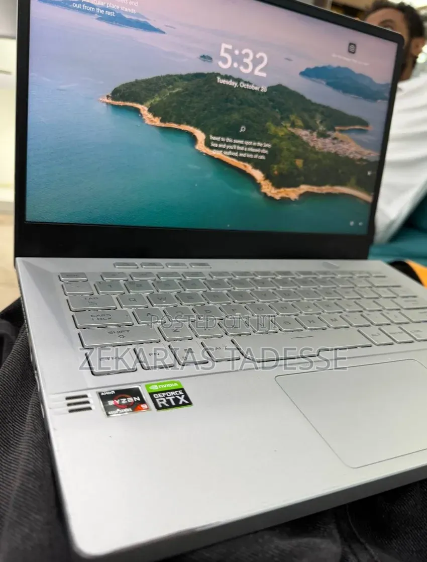 New Laptop Asus ROG Zephyrus G15 16GB AMD Ryzen 9 SSD 512GB