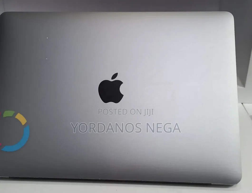 New Laptop Apple MacBook Pro 2021 M1 8GB Apple M1 Pro SSD 256GB