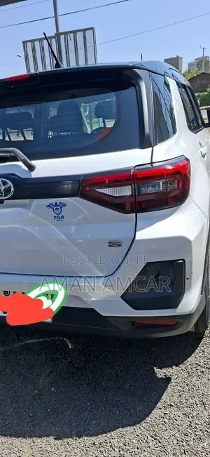 Toyota Raize 2022 White