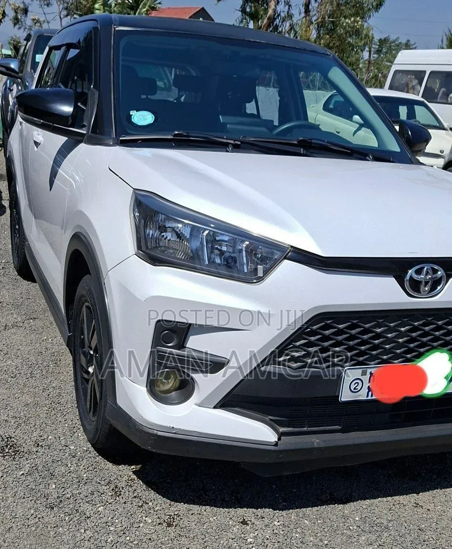 Toyota Raize 2022 White