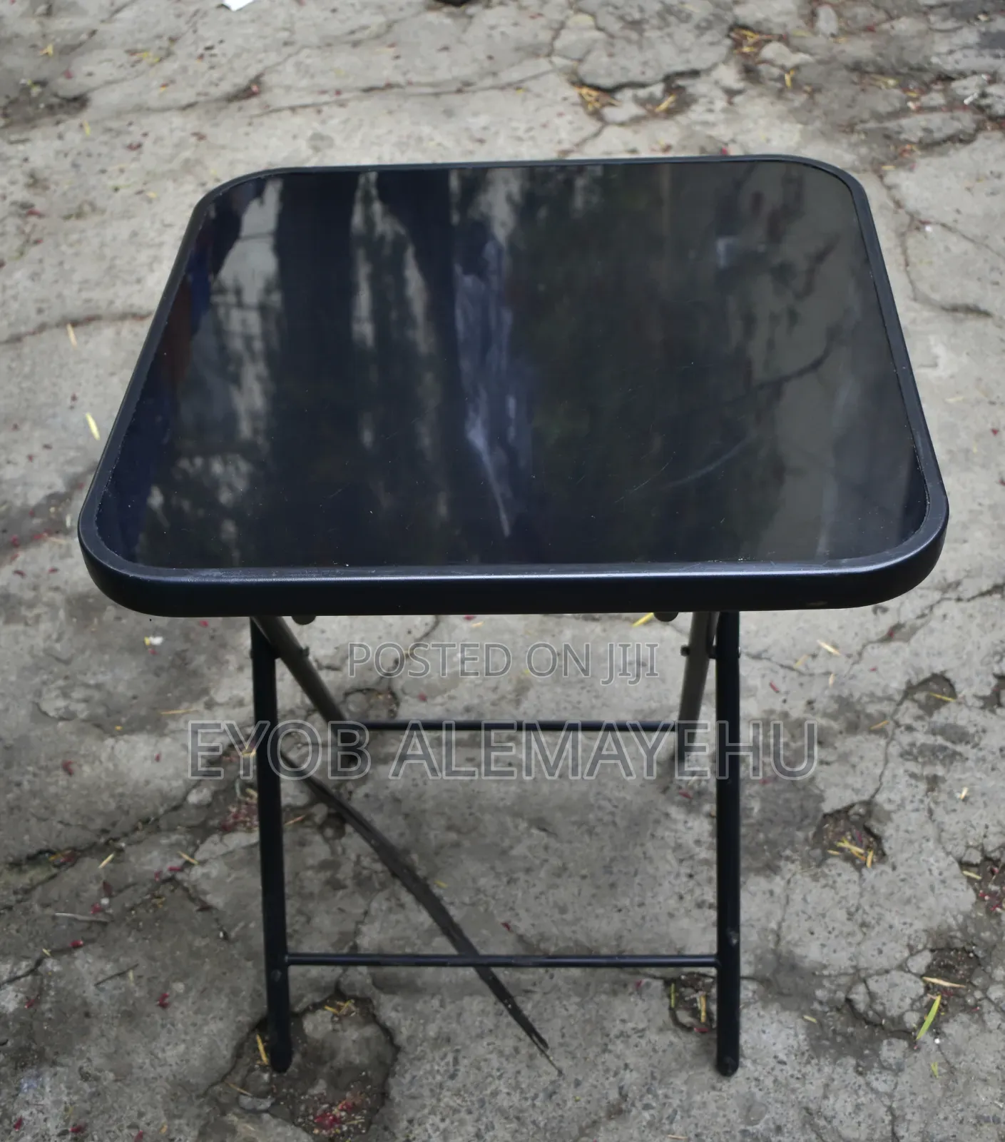 Modern Black Tempered Glass Folding Table With Plastic Chairs