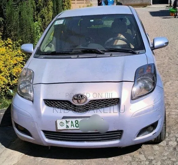 Toyota Yaris 2010