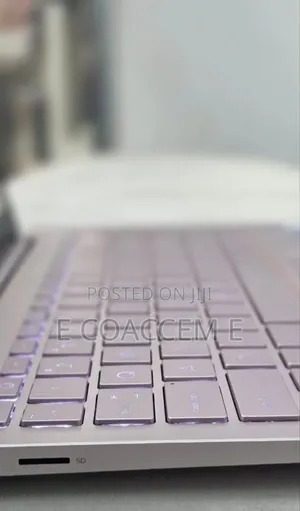 New Laptop HP 14-dq1025cl 16GB Intel Core i5 SSD 1T
