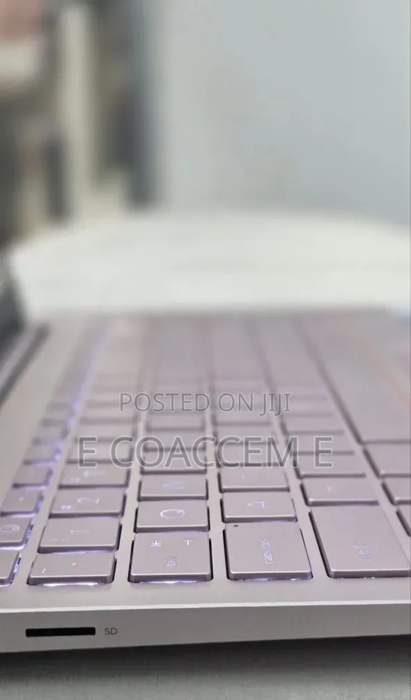 New Laptop HP 14-dq1025cl 16GB Intel Core i5 SSD 1T