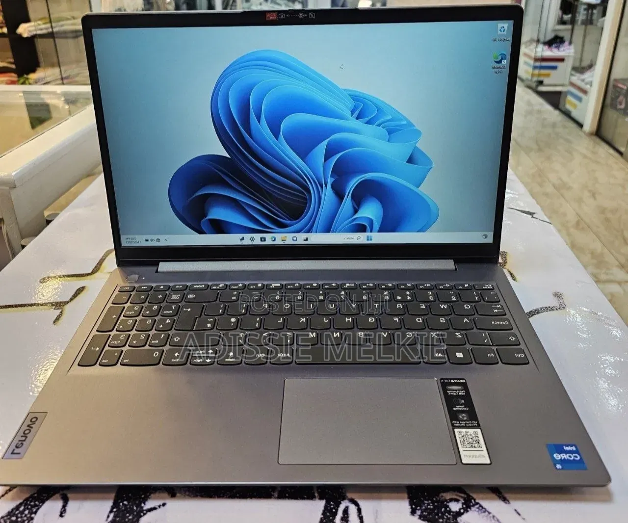 New Laptop Lenovo IdeaPad 1 8GB Intel Core i5 SSD 512GB