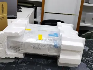 Brand New EPSON Projector
Quantity 2PC Available