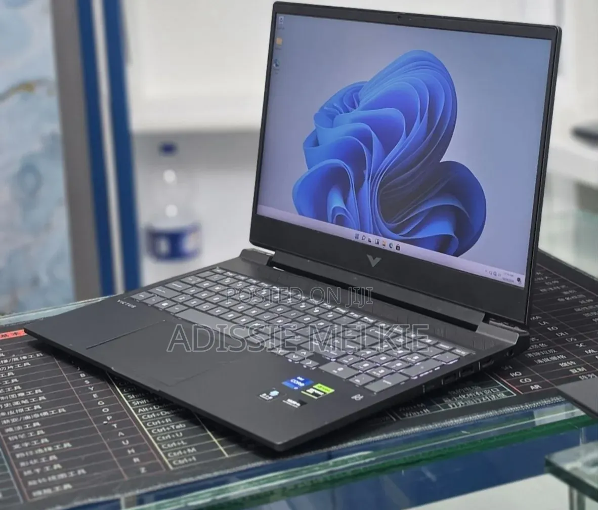 New Laptop HP Victus 16 16GB Intel Core i7 SSD 1T