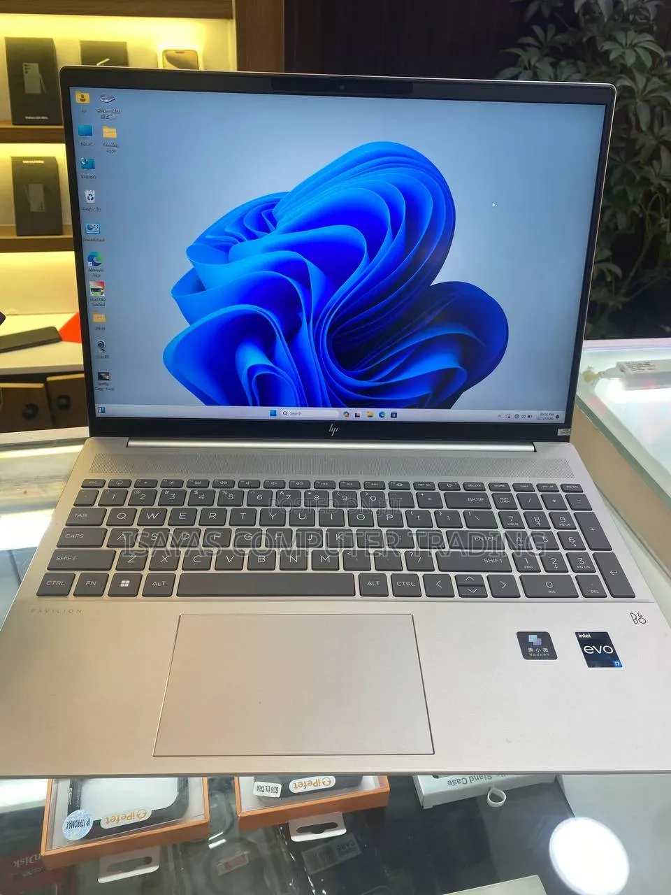 New Laptop HP Pavilion 15 16GB Intel Core i7 SSD 1T