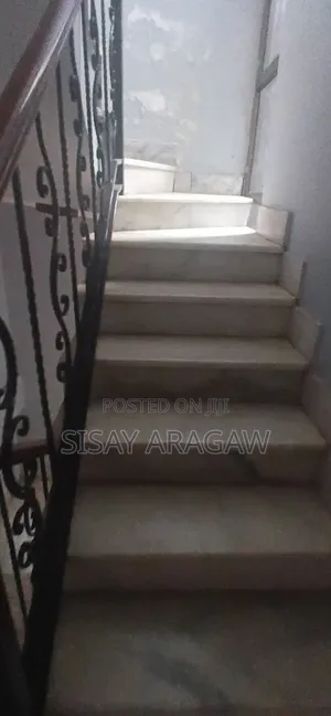 Furnished 5bdrm House in ቤት, Nifas Silk-Lafto for sale