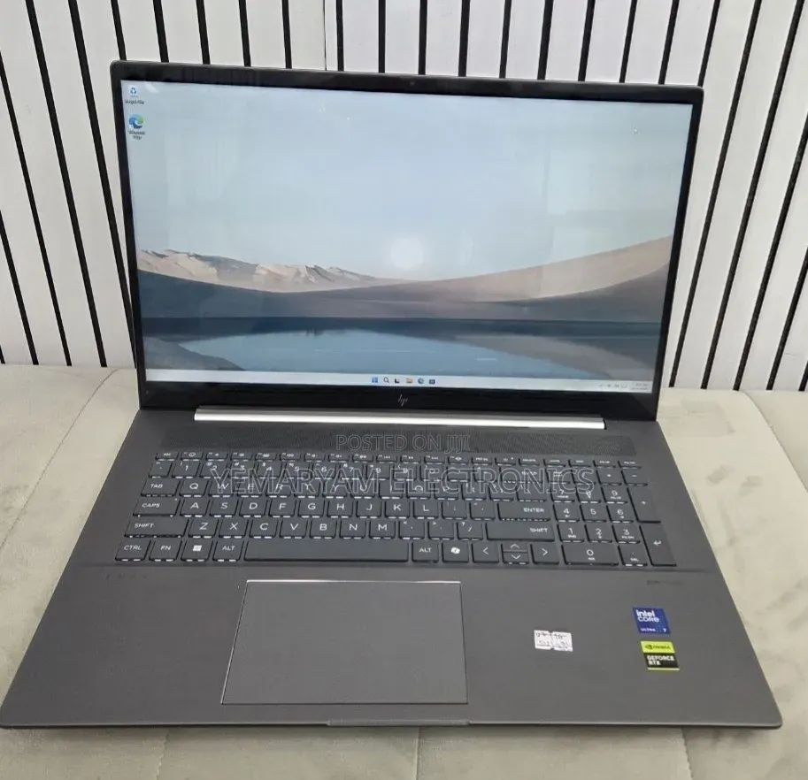 New Laptop HP Envy 17 16GB Intel Core Ultra 7 SSD 1T