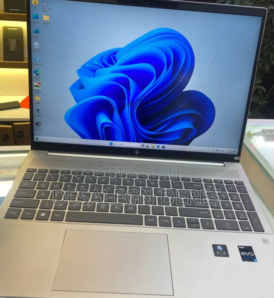 New Laptop HP Pavilion 15 16GB Intel Core i7 SSD 1T