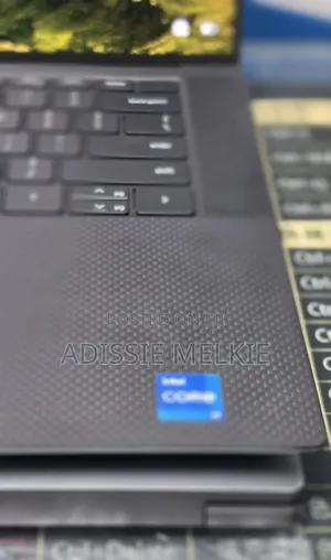 New Laptop Dell Precision 5570 16GB Intel Core i7 SSD 512GB