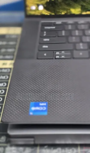 New Laptop Dell Precision 5570 16GB Intel Core i7 SSD 512GB