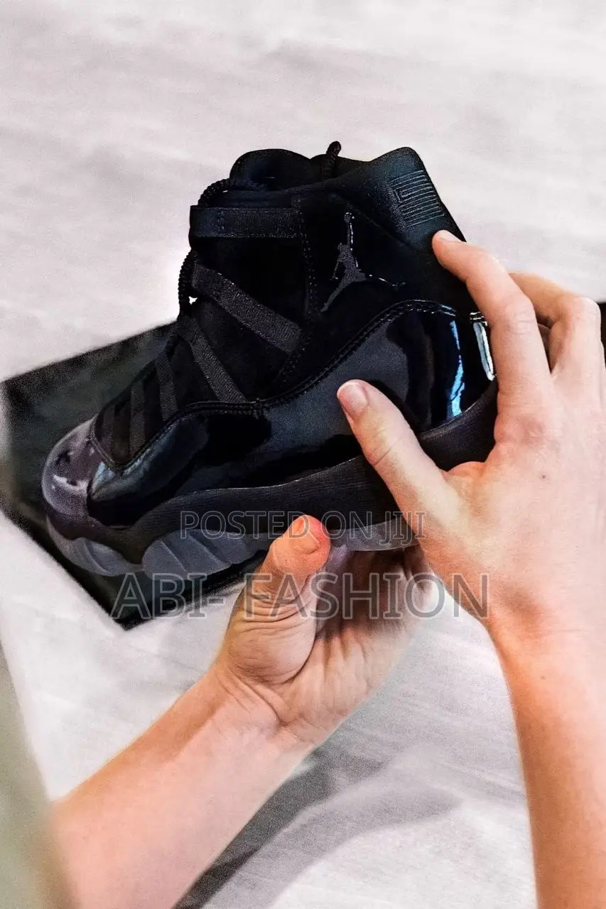 Air Jordan 11 Triple Black | New Arrival | Size 40, 41, 42, 43, 44