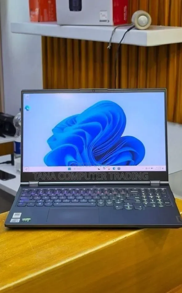 New Laptop Lenovo Legion 7 16GB Intel Core i7 SSD 512GB