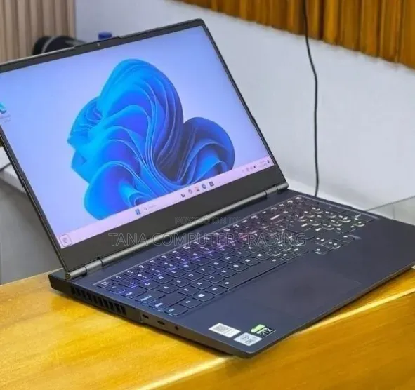 New Laptop Lenovo Legion 7 16GB Intel Core i7 SSD 512GB