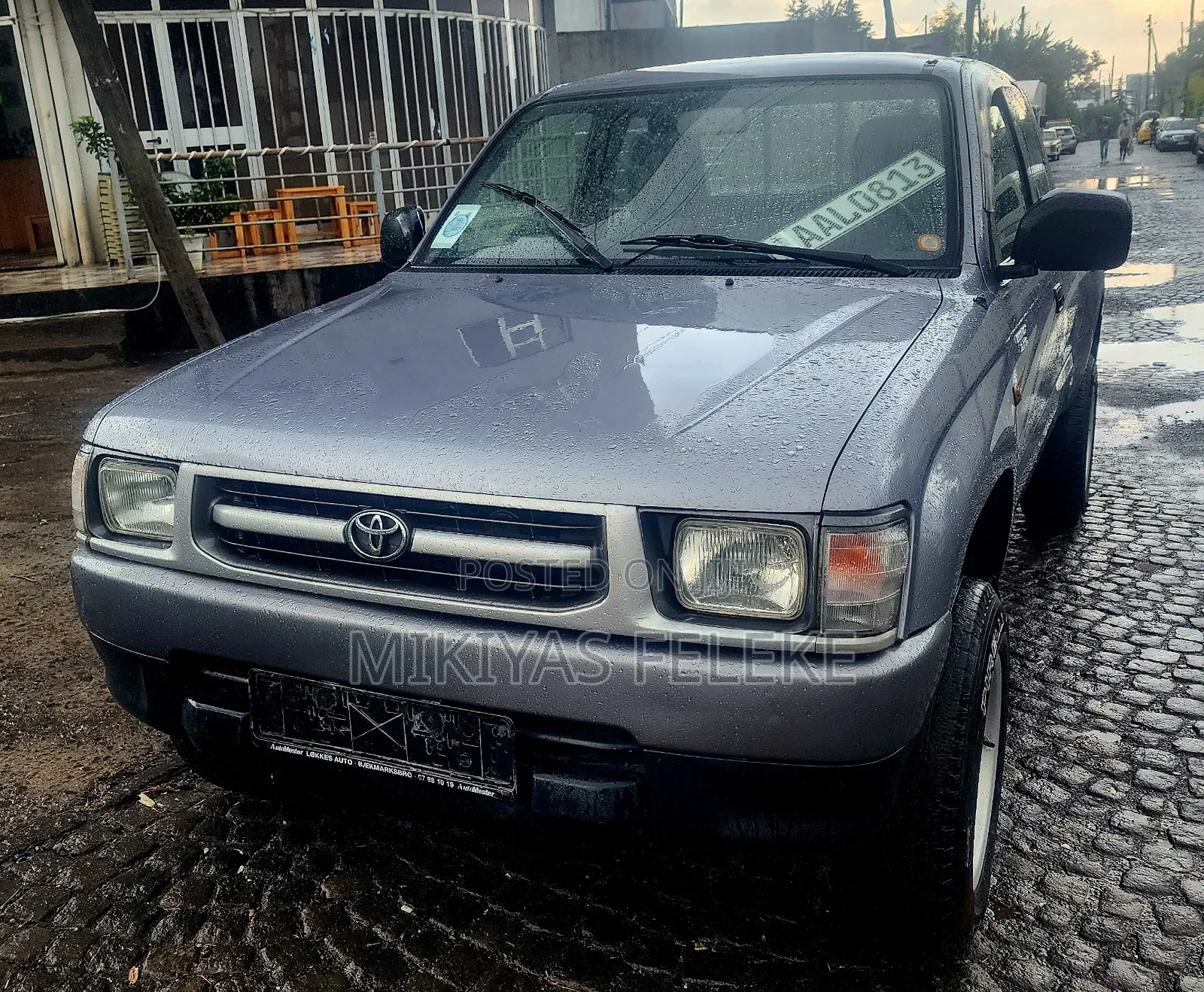 Toyota Hilux 2000 Gray