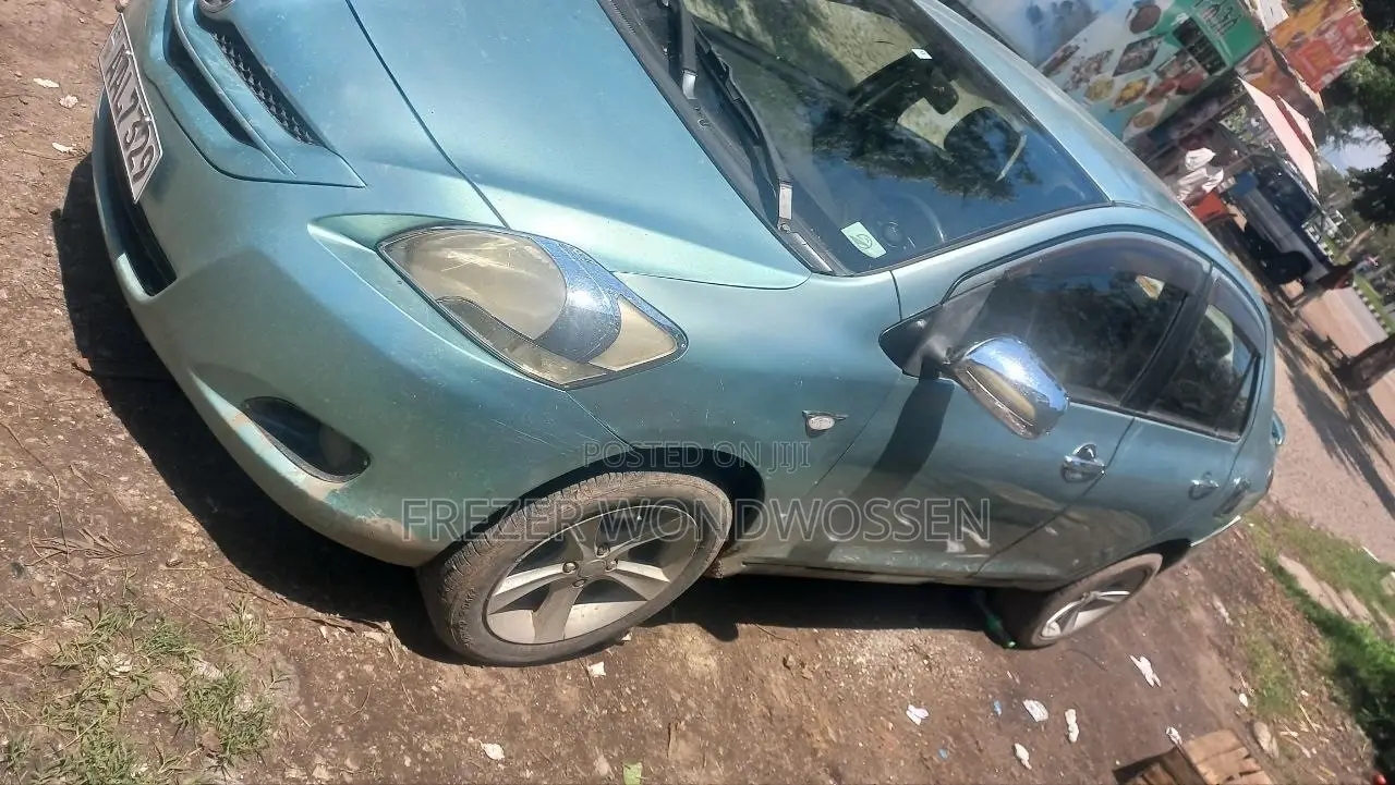 Toyota Yaris 2008 Blue