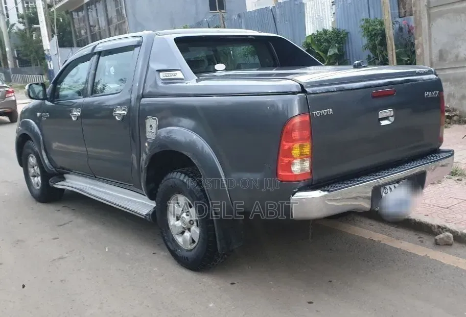 Toyota Hilux 2008 Blue