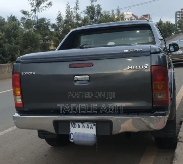 Toyota Hilux 2008 Blue