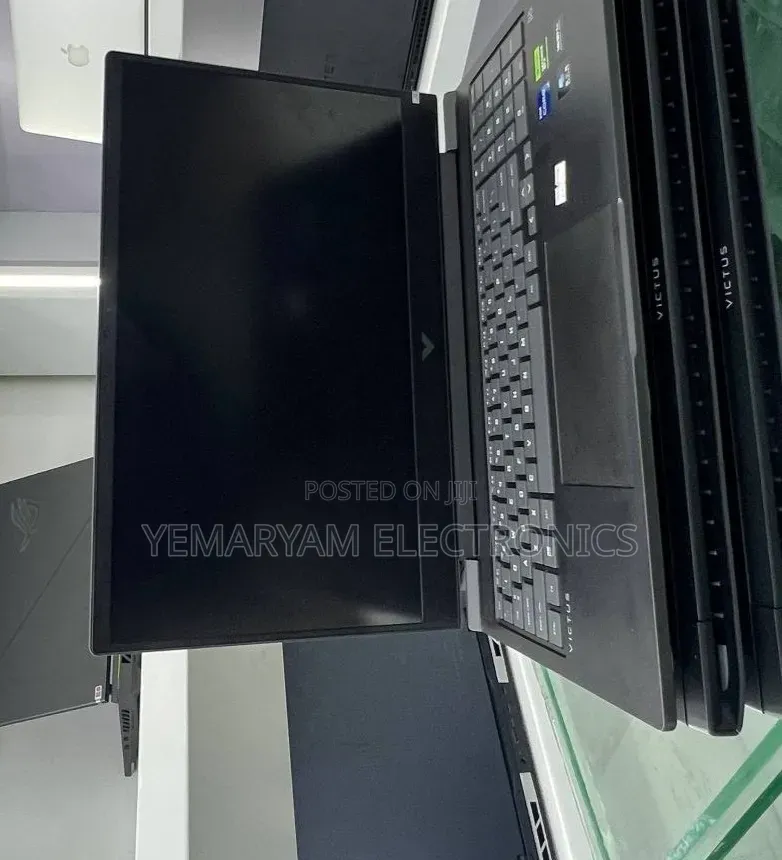 New Laptop HP Victus 16 16GB Intel Core i7 SSD 1T