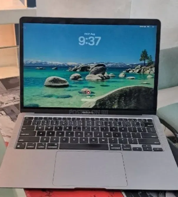 New Laptop Apple MacBook Air 2020 M1 8GB Apple M1 SSD 256GB