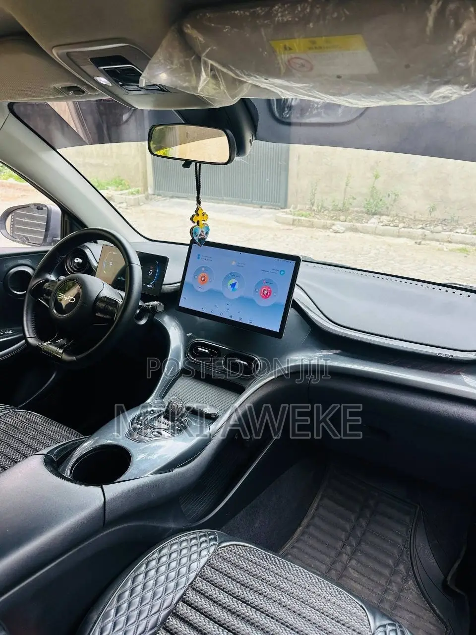 BYD E2 43 kWh 94 hp FWD 2024 White