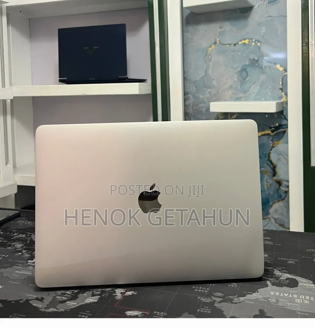 New Laptop Apple MacBook 2020 32GB Intel Core i7 SSD 1T