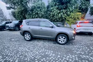 Toyota RAV4 2012 Brown