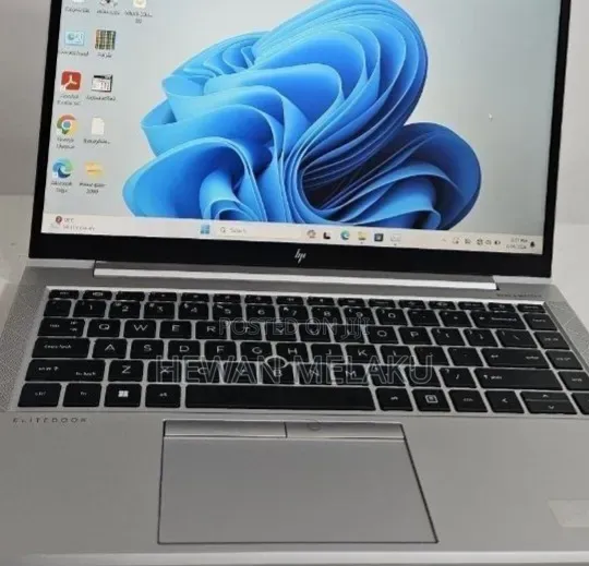 New Laptop HP EliteBook 840 G8 16GB Intel Core i7 SSD 512GB