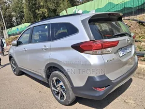 Toyota Rush 2020 Silver