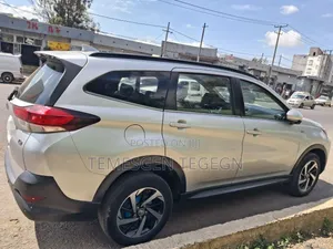 Toyota Rush 2020 Silver