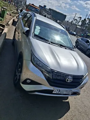 Toyota Rush 2020 Silver