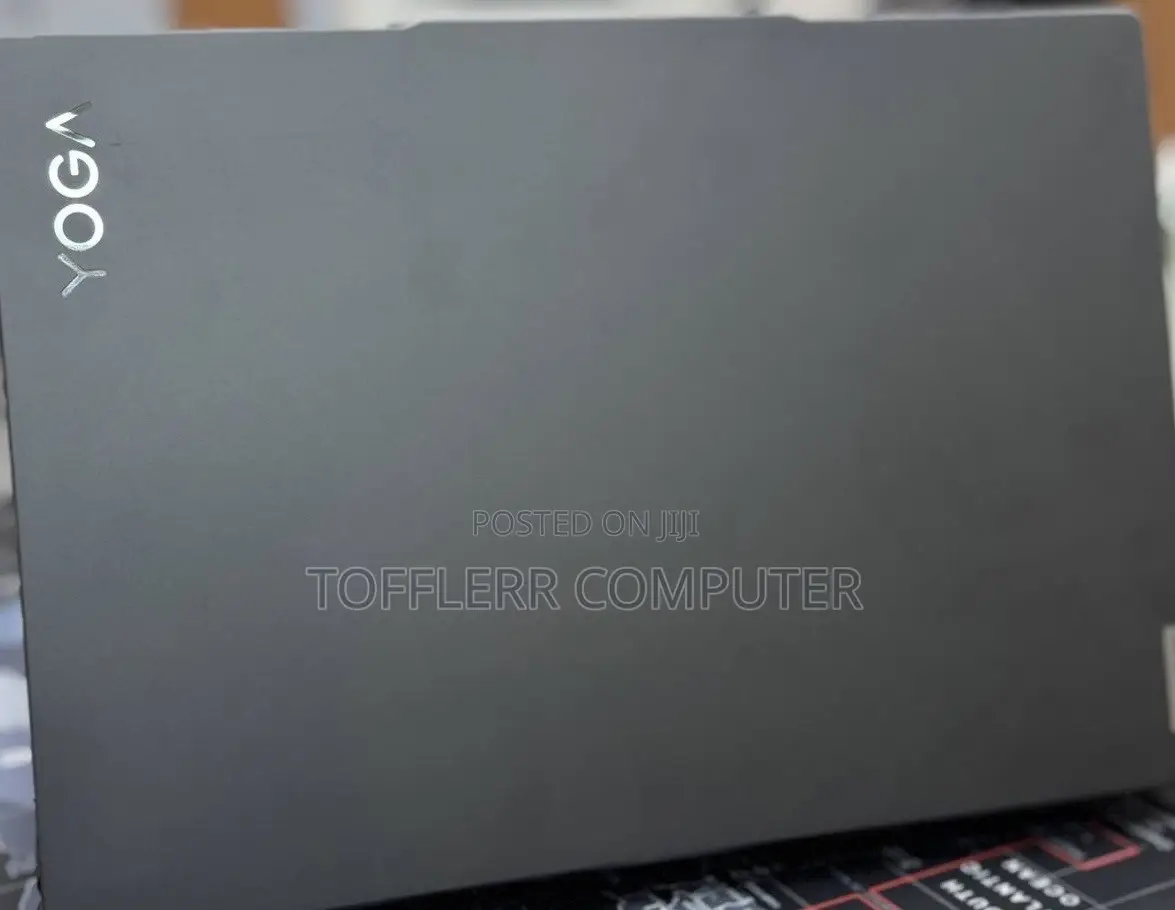 New Laptop Lenovo Yoga Slim 7 16GB AMD Ryzen 7 SSD 512GB