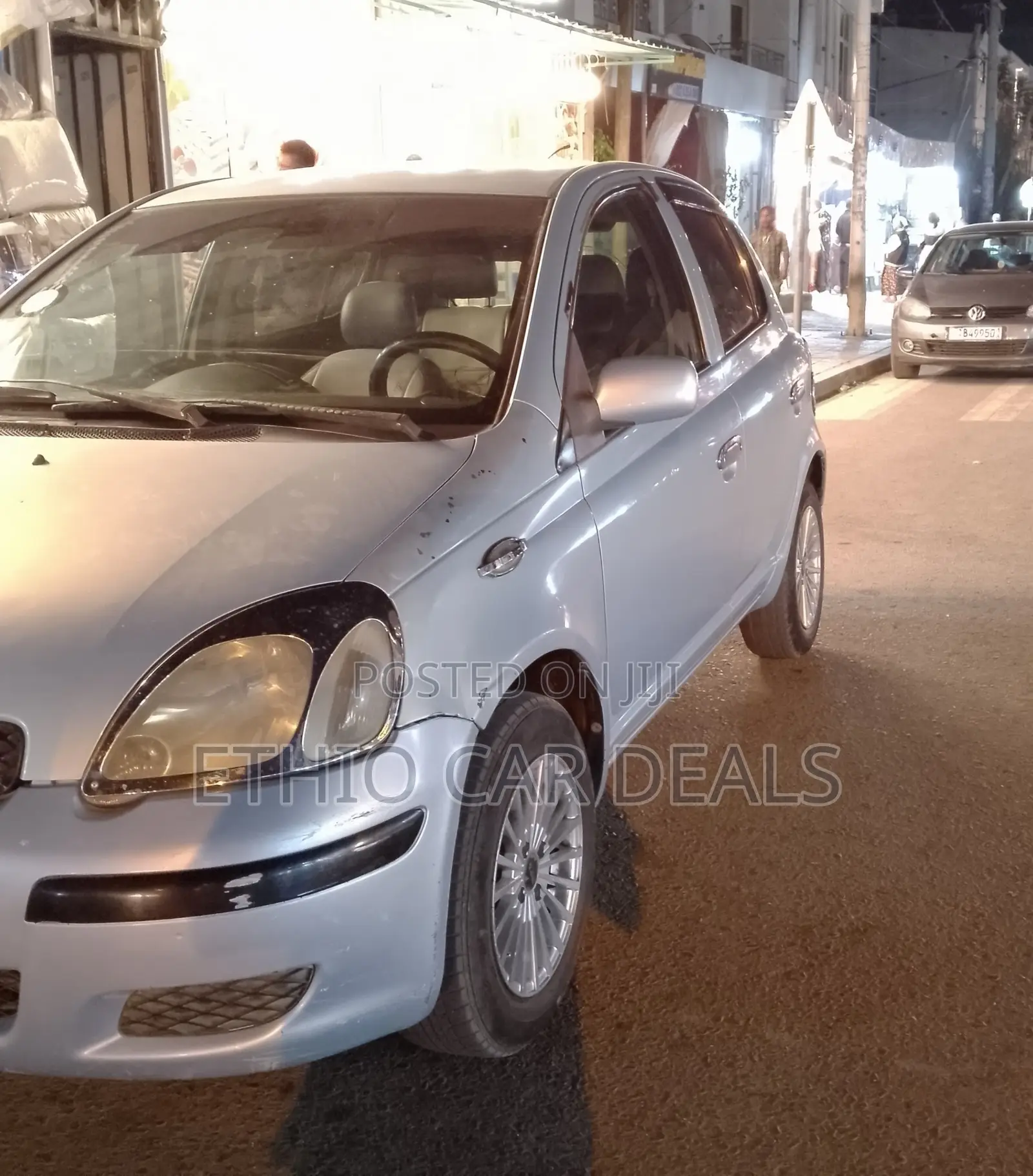 Toyota Vitz 2004 Blue