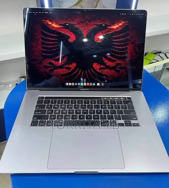 New Laptop Apple MacBook Pro 32GB Intel Core i9 SSD 1T