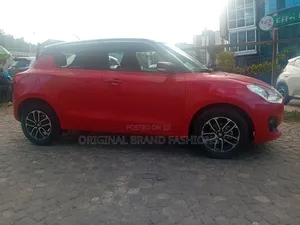 Suzuki Swift 2022 Red