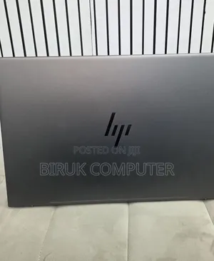 New Laptop HP Envy 17 16GB AMD Ryzen 7 SSD 1T
