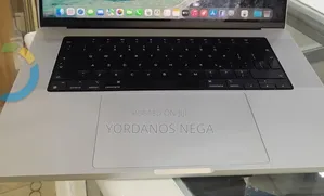 New Laptop Apple MacBook Pro 2021 M1 32GB Apple M1 Pro SSD 1T